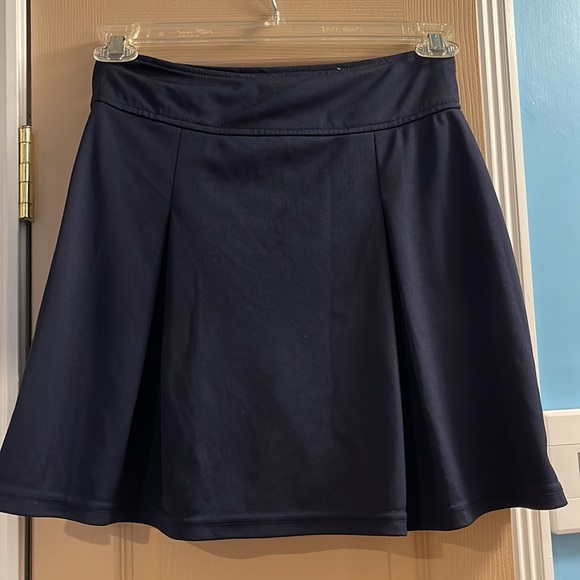 Brand New - French Toast - Uniform Skort - Picture 2 of 6